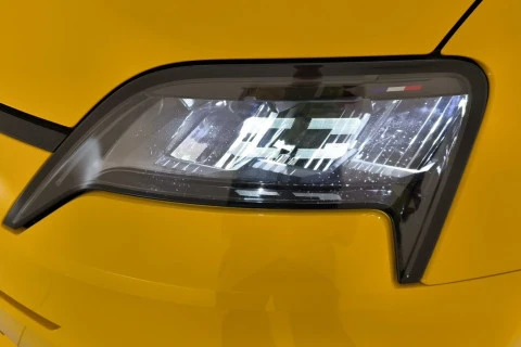 Renault 5 E-Tech   electrico   Iconic cinq autonomia confort 110