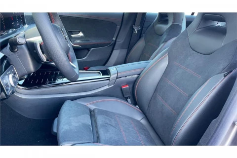 Mercedes-Benz CLA CLA 200 D DCT