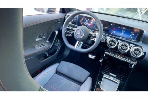 Mercedes-Benz CLA CLA 200 D DCT