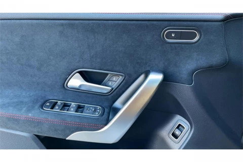 Mercedes-Benz CLA CLA 200 D DCT