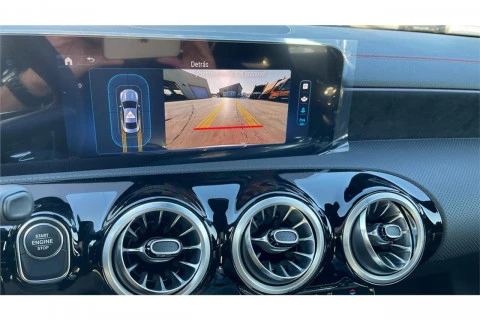 Mercedes-Benz CLA CLA 200 D DCT