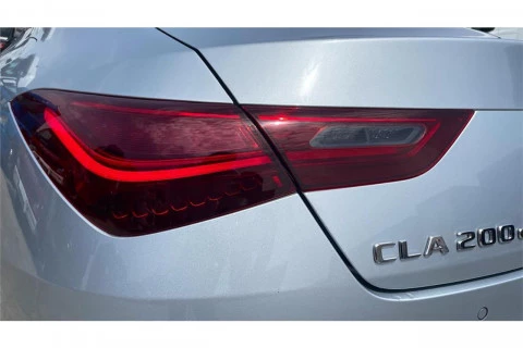 Mercedes-Benz CLA CLA 200 D DCT