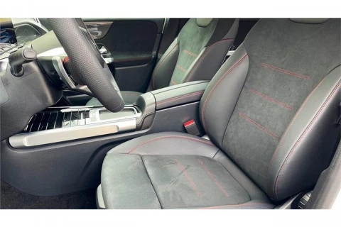 Mercedes-Benz GLB GLB 200 d 4MATIC