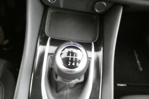 Nissan Qashqai   1.3 DIG-T mHEV 12V N-Connecta 4x2 103kW