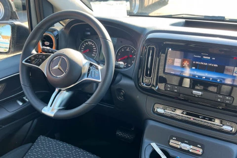 Mercedes-Benz Vito 114CDI AT 100kW Tourer Select Larga