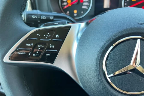 Mercedes-Benz Vito 114CDI AT 100kW Tourer Select Larga