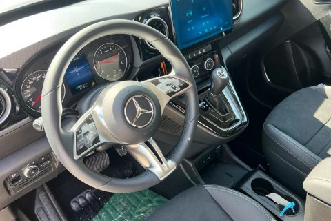 Mercedes-Benz Clase T 180 D Largo