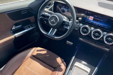 Mercedes-Benz GLA GLA 200 D