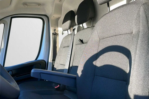 Peugeot Boxer Furgón 3.5 L2H2 BlueHDi 140 S&S 6v MAN