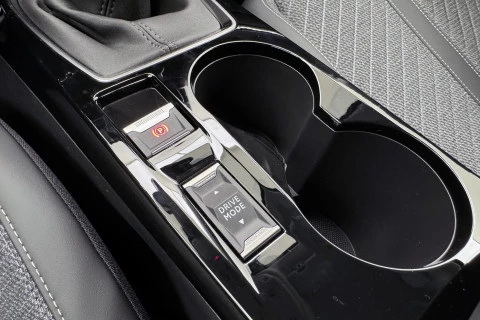 Peugeot 208 Allure Gasolina 100 S&S 6 Vel. MAN