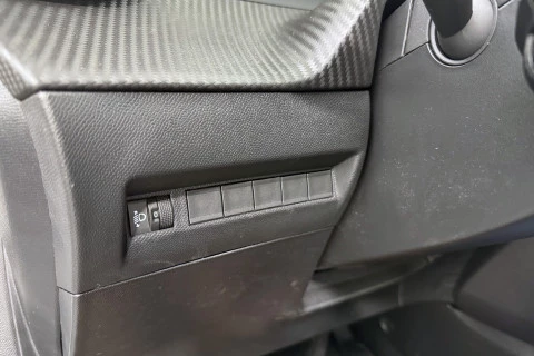 Peugeot 208 Allure Gasolina 100 S&S 6 Vel. MAN