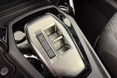 Peugeot 208 Style HYBRID 110 eDCS6