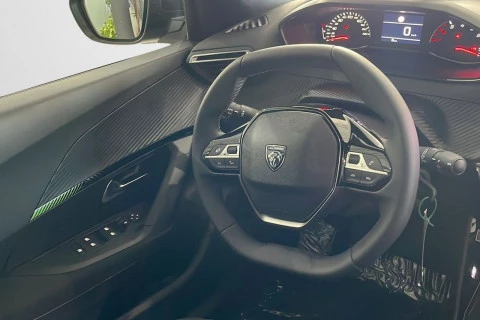 Peugeot 2008 Style Gasolina 100 S&S 6 Vel. MAN