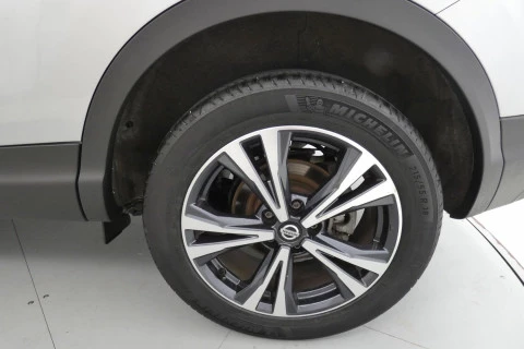 Nissan Qashqai   1.3 DIG-T N-Connecta 4x2 DCT 117kW