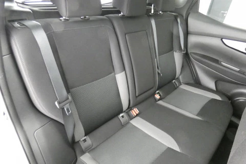 Nissan Qashqai   1.3 DIG-T N-Connecta 4x2 DCT 117kW