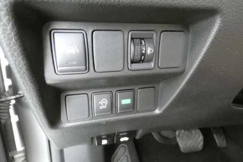 Nissan Qashqai   1.3 DIG-T N-Connecta 4x2 DCT 117kW