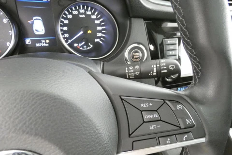 Nissan Qashqai   1.3 DIG-T N-Connecta 4x2 DCT 117kW