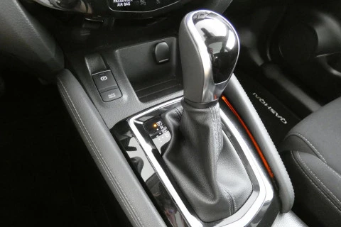 Nissan Qashqai   1.3 DIG-T N-Connecta 4x2 DCT 117kW