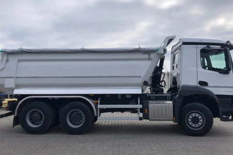 Mercedes-Benz Arocs 3340