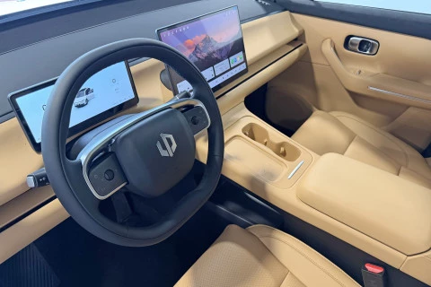 Leapmotor C10 C10 BEV 69.9kWh Design Auto