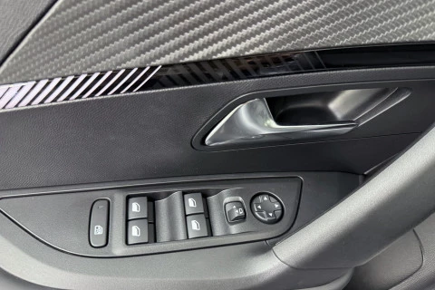 Peugeot 2008 N2008 Allure Hybrid 145 eDCS6