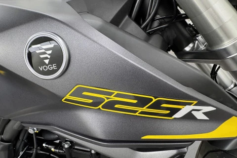 Voge 525R GRIS OSCURO