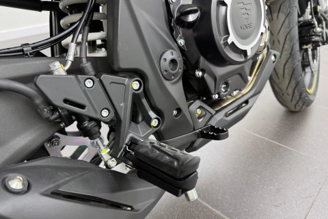 Voge 525R GRIS OSCURO