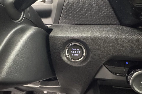 Citroën C4 X Hybrid 145 ë-DCS6 Business Edition