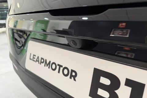 Leapmotor B10 B10 REEV 18.8 kWh Design Auto