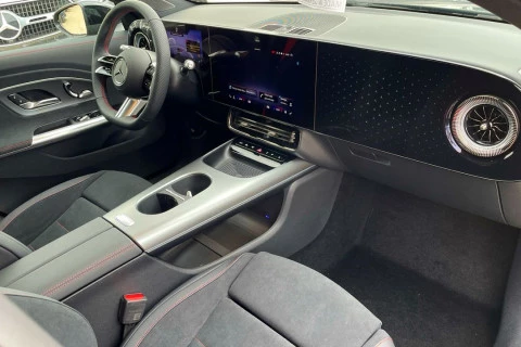 Mercedes-Benz CLA CLA 350 4MATIC con tecnología EQ