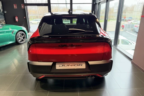 Alfa Romeo Junior Ibrida Speciale 108kW (145CV)
