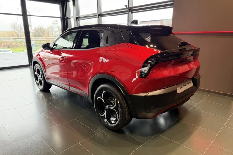 Alfa Romeo Junior Ibrida Speciale 108kW (145CV)