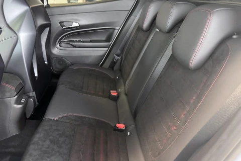 Alfa Romeo Junior Ibrida Speciale 108kW (145CV)