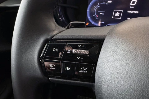 Alfa Romeo Junior Ibrida Speciale 108kW (145CV)