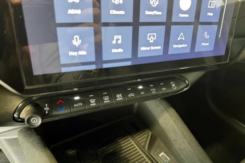 Alfa Romeo Junior Ibrida Speciale 108kW (145CV)