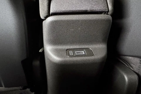 Alfa Romeo Junior Ibrida Speciale 108kW (145CV)