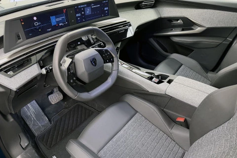 Peugeot 3008 Hybrid 1.2 107KW Allure eDCS6
