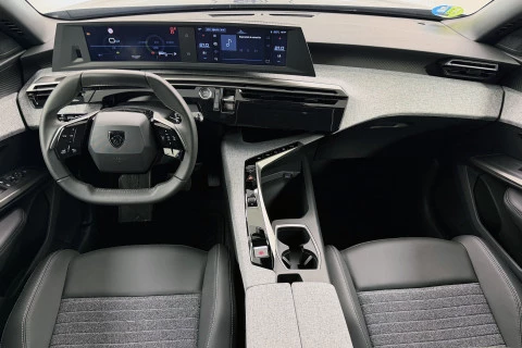 Peugeot 3008 Hybrid 1.2 107KW Allure eDCS6