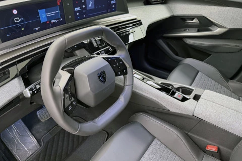 Peugeot 3008 Hybrid 1.2 107KW Allure eDCS6