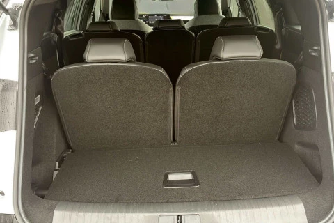 Peugeot e-5008 Allure Eléctrico 157kW