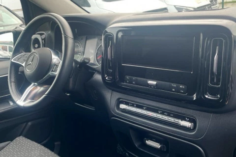 Mercedes-Benz Vito 116CDI AT 120kW Tourer Select Larga