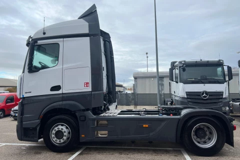 Mercedes-Benz Actros 1848 LS
