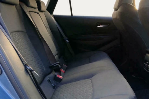 Toyota Corolla 1.8 125H ACTIVE TECH E-CVT TOU SPORT