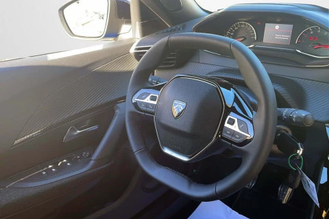 Peugeot 2008 Style Gasolina 100 S&S 6 Vel. MAN