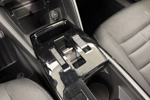 Citroën C4 Hybrid 145 ë-DCS6 Plus