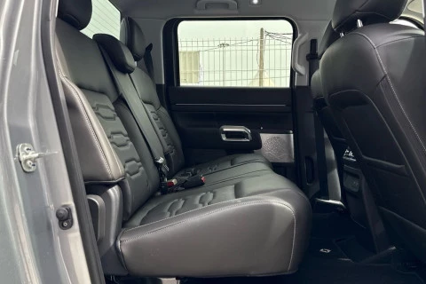 Santana 400 2.3 DS Auto 140 kW (190 CV)