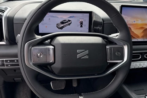 Santana 400 2.3 DS Auto 140 kW (190 CV)