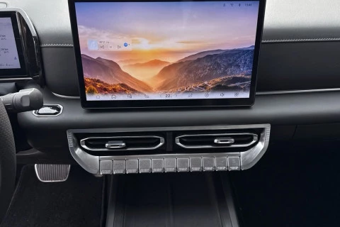 Santana 400 2.3 DS Auto 140 kW (190 CV)