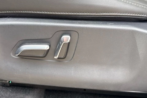 Santana 400 2.3 DS Auto 140 kW (190 CV)