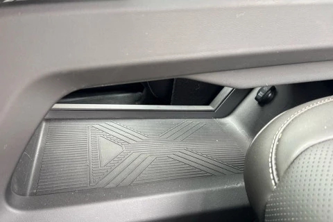 Santana 400 2.3 DS Auto 140 kW (190 CV)